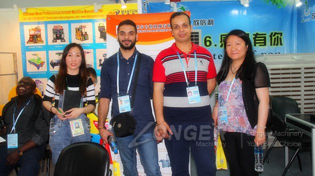 Customers from Canada in Canton Fair
